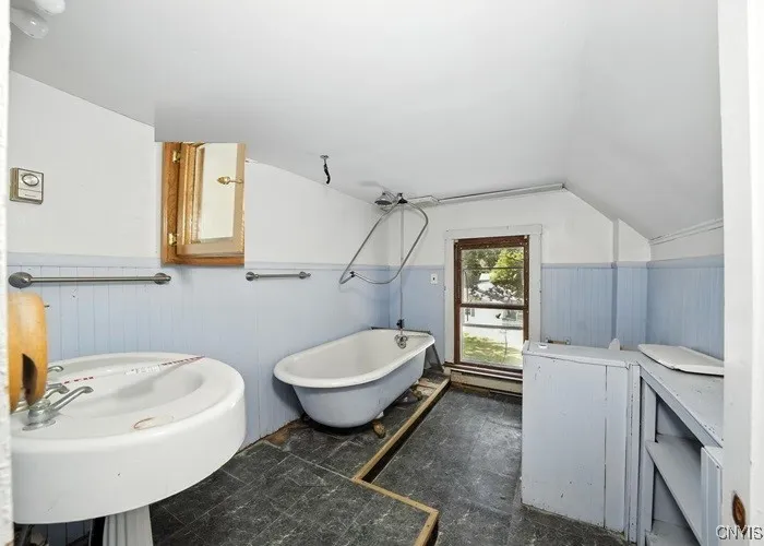 144 Stark Avenue, Milo, New York 14527, Milo, New York 14527, 5 Bedrooms Bedrooms, 8 Rooms Rooms,2 BathroomsBathrooms,Residential,Closed,144 Stark Avenue, Milo, New York 14527,0,S1635064