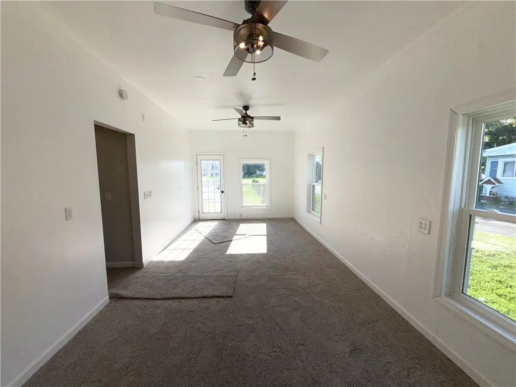 3021 Seneca Boulevard, Waterloo, New York 13165, Waterloo, New York 13165, 3 Bedrooms Bedrooms, 6 Rooms Rooms,1 BathroomBathrooms,Residential,For Sale,3021 Seneca Boulevard, Waterloo, New York 13165,0,R1634804