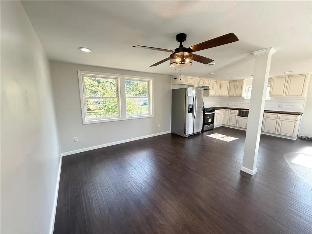 3021 Seneca Boulevard, Waterloo, New York 13165, Waterloo, New York 13165, 3 Bedrooms Bedrooms, 6 Rooms Rooms,1 BathroomBathrooms,Residential,For Sale,3021 Seneca Boulevard, Waterloo, New York 13165,0,R1634804