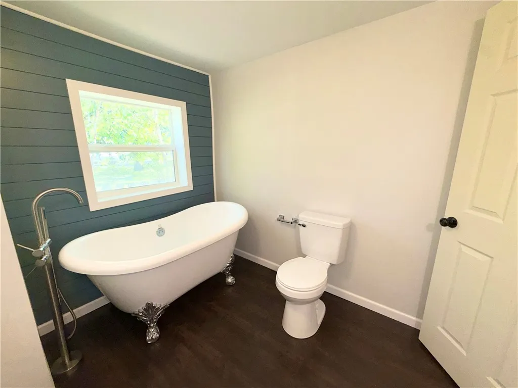 3021 Seneca Boulevard, Waterloo, New York 13165, Waterloo, New York 13165, 3 Bedrooms Bedrooms, 6 Rooms Rooms,1 BathroomBathrooms,Residential,For Sale,3021 Seneca Boulevard, Waterloo, New York 13165,0,R1634804