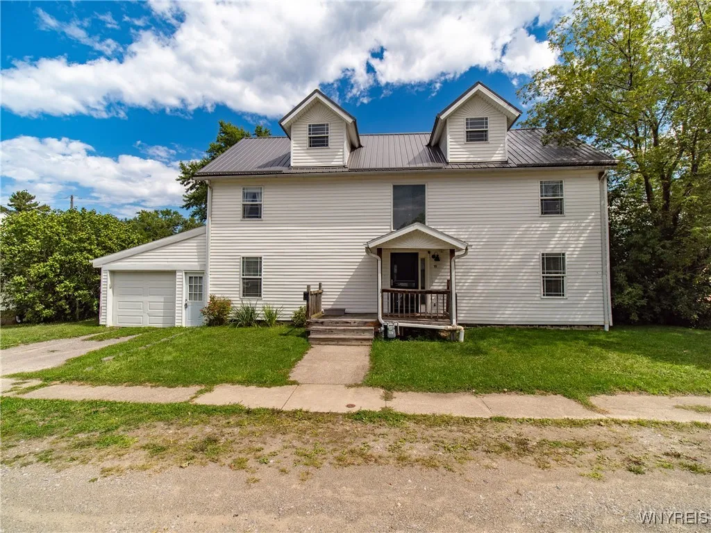 19 Hickory Street, Hanover, New York 14136, Hanover, New York 14136, 3 Bedrooms Bedrooms, 8 Rooms Rooms,3 BathroomsBathrooms,Residential,For Sale,19 Hickory Street, Hanover, New York 14136,0,B1635056