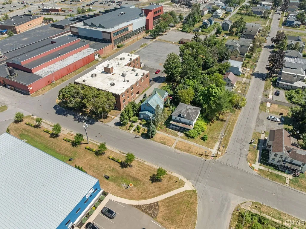 221 South Jay Street, Rome, New York 13440, Rome, New York 13440, 3 Bedrooms Bedrooms, 7 Rooms Rooms,1 BathroomBathrooms,Residential,Closed,221 South Jay Street, Rome, New York 13440,0,S1635057