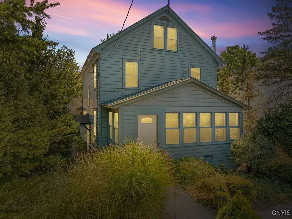 221 South Jay Street, Rome, New York 13440, Rome, New York 13440, 3 Bedrooms Bedrooms, 7 Rooms Rooms,1 BathroomBathrooms,Residential,Closed,221 South Jay Street, Rome, New York 13440,0,S1635057