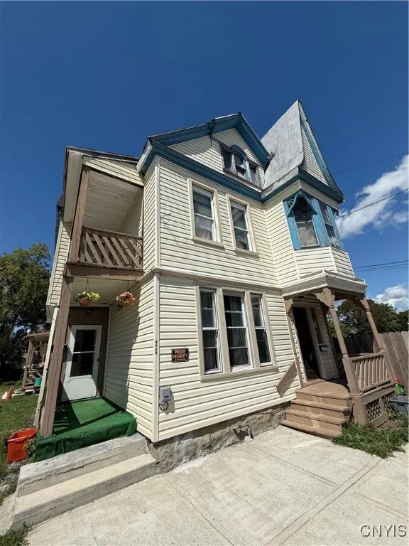 1302 Dudley Avenue, Utica, New York 13501, Utica, New York 13501, 5 Bedrooms Bedrooms, ,2 BathroomsBathrooms,Residential,For Sale,1302 Dudley Avenue, Utica, New York 13501,0,S1633941