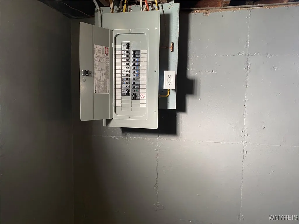 154 Dupont Avenue, Tonawanda, New York 14150, Tonawanda, New York 14150, 3 Bedrooms Bedrooms, 6 Rooms Rooms,1 BathroomBathrooms,Residential,For Sale,154 Dupont Avenue, Tonawanda, New York 14150,0,B1635032