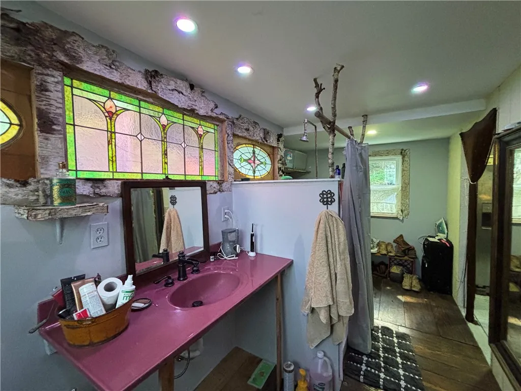 164 Joe Chamberlain Road, Roseboom, New York 13450, Roseboom, New York 13450, 2 Rooms Rooms,1 BathroomBathrooms,Residential,For Sale,164 Joe Chamberlain Road, Roseboom, New York 13450,0,R1634346