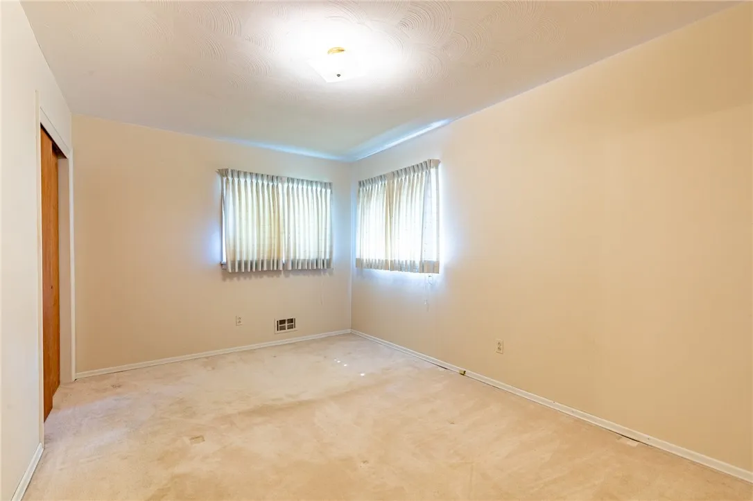 39 Rigney Lane, Greece, New York 14612, Greece, New York 14612, 3 Bedrooms Bedrooms, 5 Rooms Rooms,1 BathroomBathrooms,Residential,Closed,39 Rigney Lane, Greece, New York 14612,0,R1634776