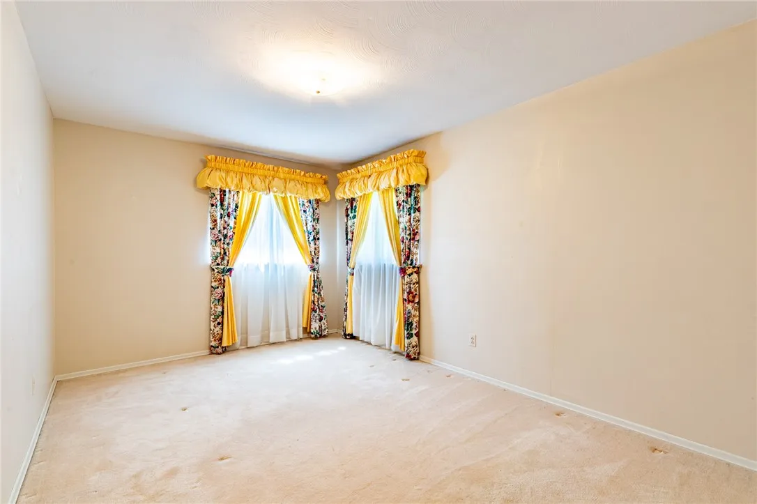 39 Rigney Lane, Greece, New York 14612, Greece, New York 14612, 3 Bedrooms Bedrooms, 5 Rooms Rooms,1 BathroomBathrooms,Residential,Closed,39 Rigney Lane, Greece, New York 14612,0,R1634776