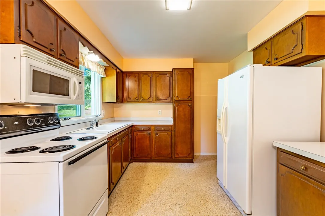 39 Rigney Lane, Greece, New York 14612, Greece, New York 14612, 3 Bedrooms Bedrooms, 5 Rooms Rooms,1 BathroomBathrooms,Residential,Closed,39 Rigney Lane, Greece, New York 14612,0,R1634776