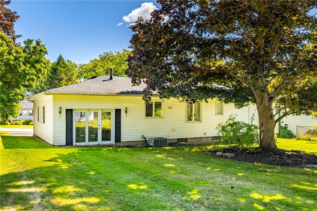39 Rigney Lane, Greece, New York 14612, Greece, New York 14612, 3 Bedrooms Bedrooms, 5 Rooms Rooms,1 BathroomBathrooms,Residential,Closed,39 Rigney Lane, Greece, New York 14612,0,R1634776