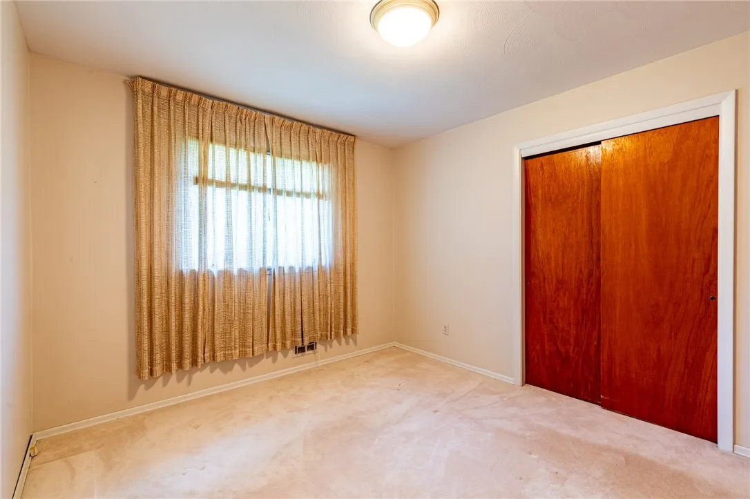 39 Rigney Lane, Greece, New York 14612, Greece, New York 14612, 3 Bedrooms Bedrooms, 5 Rooms Rooms,1 BathroomBathrooms,Residential,Closed,39 Rigney Lane, Greece, New York 14612,0,R1634776