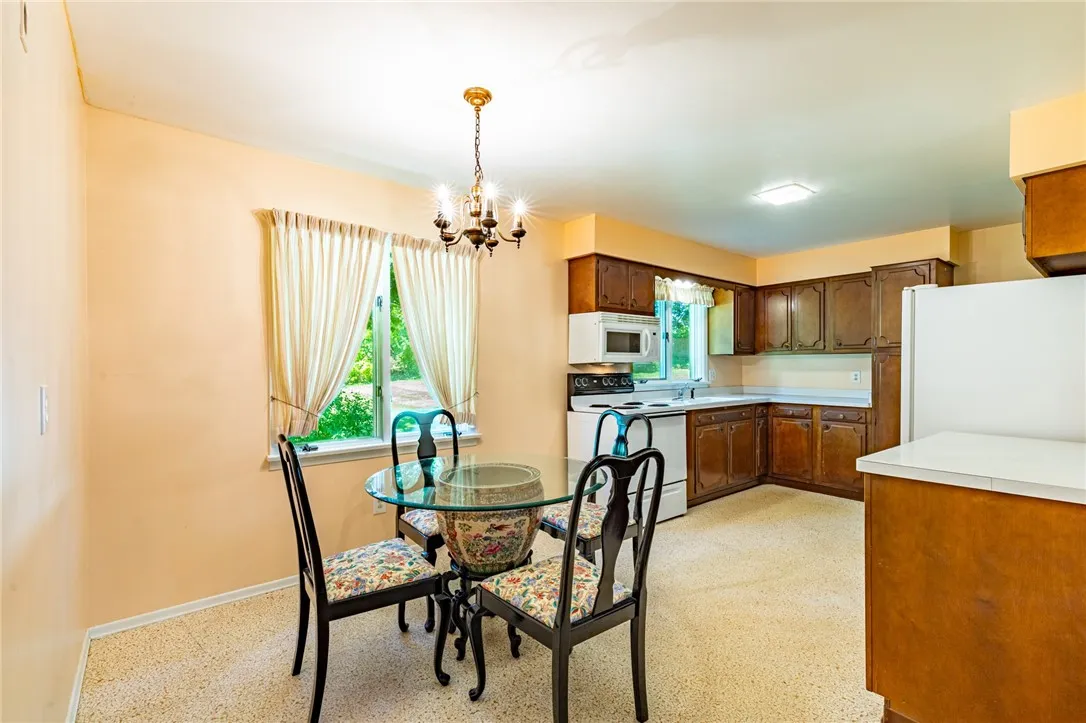 39 Rigney Lane, Greece, New York 14612, Greece, New York 14612, 3 Bedrooms Bedrooms, 5 Rooms Rooms,1 BathroomBathrooms,Residential,Closed,39 Rigney Lane, Greece, New York 14612,0,R1634776