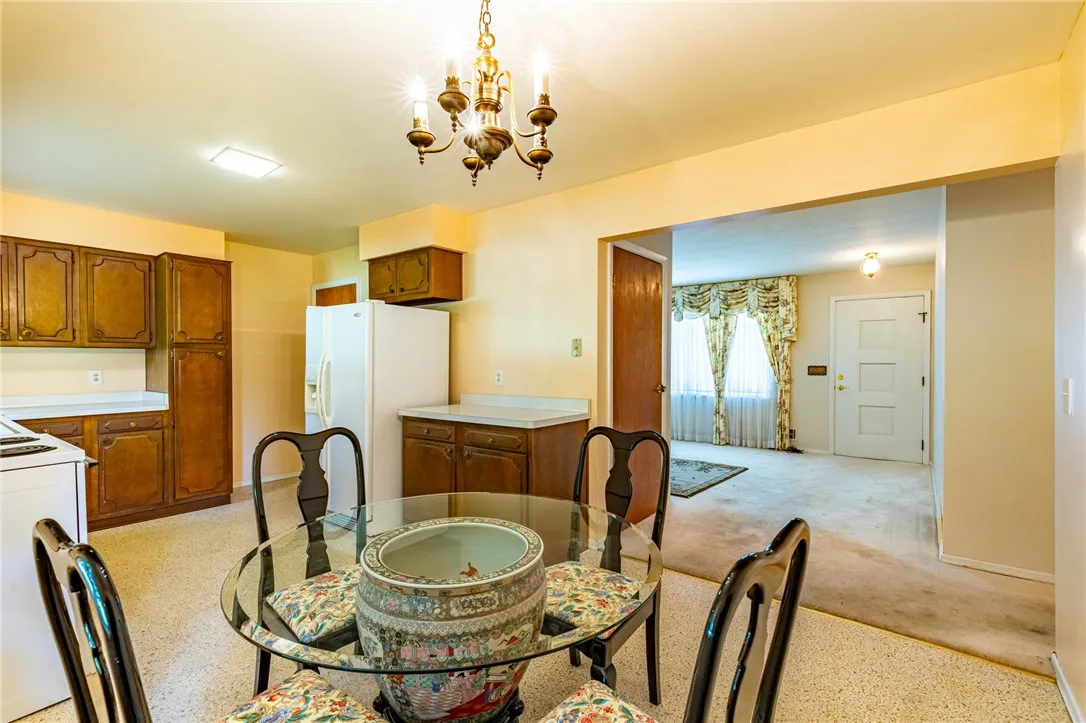 39 Rigney Lane, Greece, New York 14612, Greece, New York 14612, 3 Bedrooms Bedrooms, 5 Rooms Rooms,1 BathroomBathrooms,Residential,Closed,39 Rigney Lane, Greece, New York 14612,0,R1634776