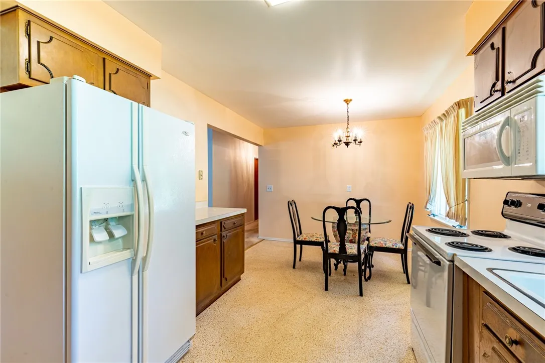 39 Rigney Lane, Greece, New York 14612, Greece, New York 14612, 3 Bedrooms Bedrooms, 5 Rooms Rooms,1 BathroomBathrooms,Residential,Closed,39 Rigney Lane, Greece, New York 14612,0,R1634776