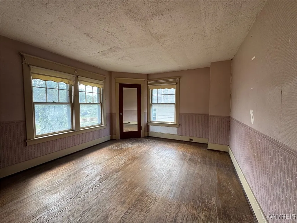 372 High Street, Lockport City, New York 14094, Lockport City, New York 14094, 3 Bedrooms Bedrooms, 13 Rooms Rooms,1 BathroomBathrooms,Residential,Closed,372 High Street, Lockport City, New York 14094,0,B1635114