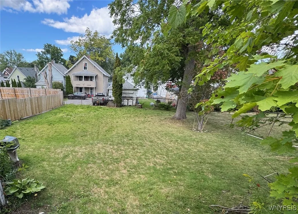 372 High Street, Lockport City, New York 14094, Lockport City, New York 14094, 3 Bedrooms Bedrooms, 13 Rooms Rooms,1 BathroomBathrooms,Residential,Closed,372 High Street, Lockport City, New York 14094,0,B1635114