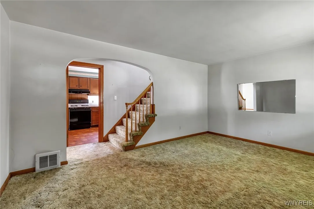 289 Kirkwood Drive, West Seneca, New York 14224, West Seneca, New York 14224, 3 Bedrooms Bedrooms, 5 Rooms Rooms,1 BathroomBathrooms,Residential,For Sale,289 Kirkwood Drive, West Seneca, New York 14224,0,B1634875