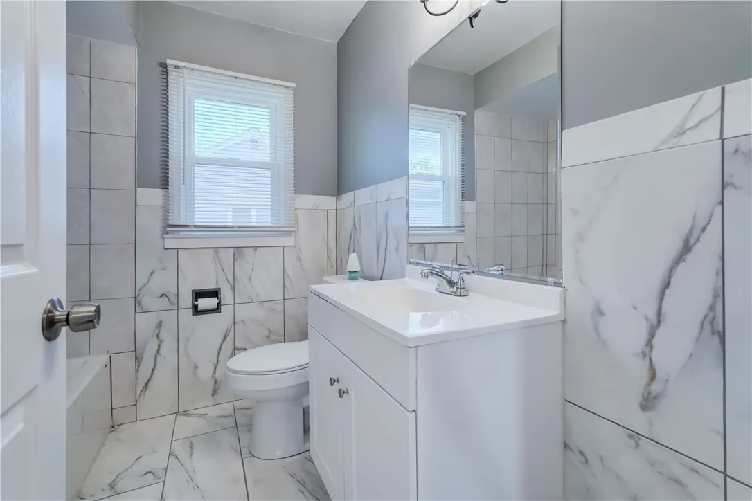 1904 Manitou Road, Greece, New York 14559, Greece, New York 14559, 3 Bedrooms Bedrooms, 6 Rooms Rooms,1 BathroomBathrooms,Residential,For Sale,1904 Manitou Road, Greece, New York 14559,0,R1634041