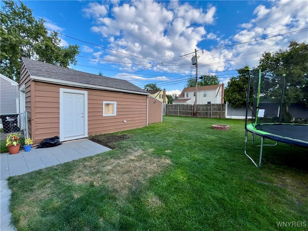 273 Cleveland Drive, Tonawanda, New York 14223, Tonawanda, New York 14223, 3 Bedrooms Bedrooms, 5 Rooms Rooms,1 BathroomBathrooms,Residential,For Sale,273 Cleveland Drive, Tonawanda, New York 14223,0,B1635083