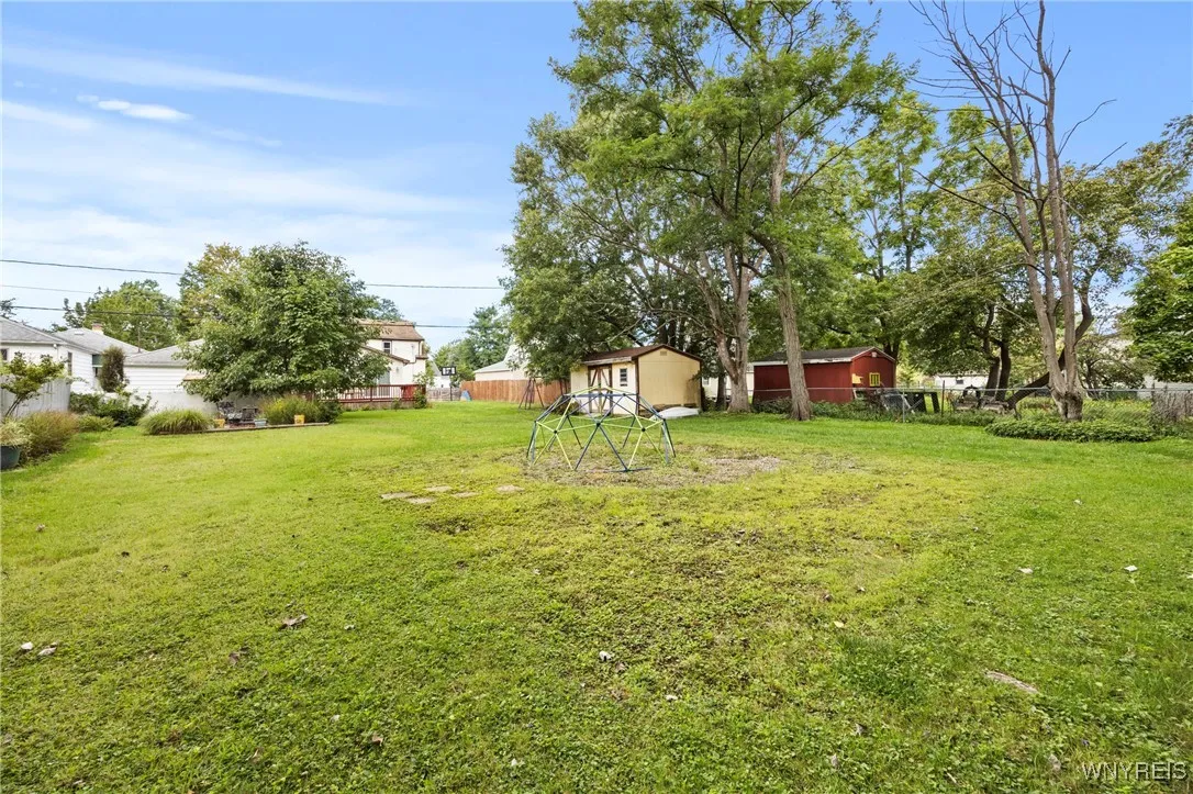 67 Rose Avenue, West Seneca, New York 14224, West Seneca, New York 14224, 5 Bedrooms Bedrooms, ,2 BathroomsBathrooms,Residential,For Sale,67 Rose Avenue, West Seneca, New York 14224,0,B1629444