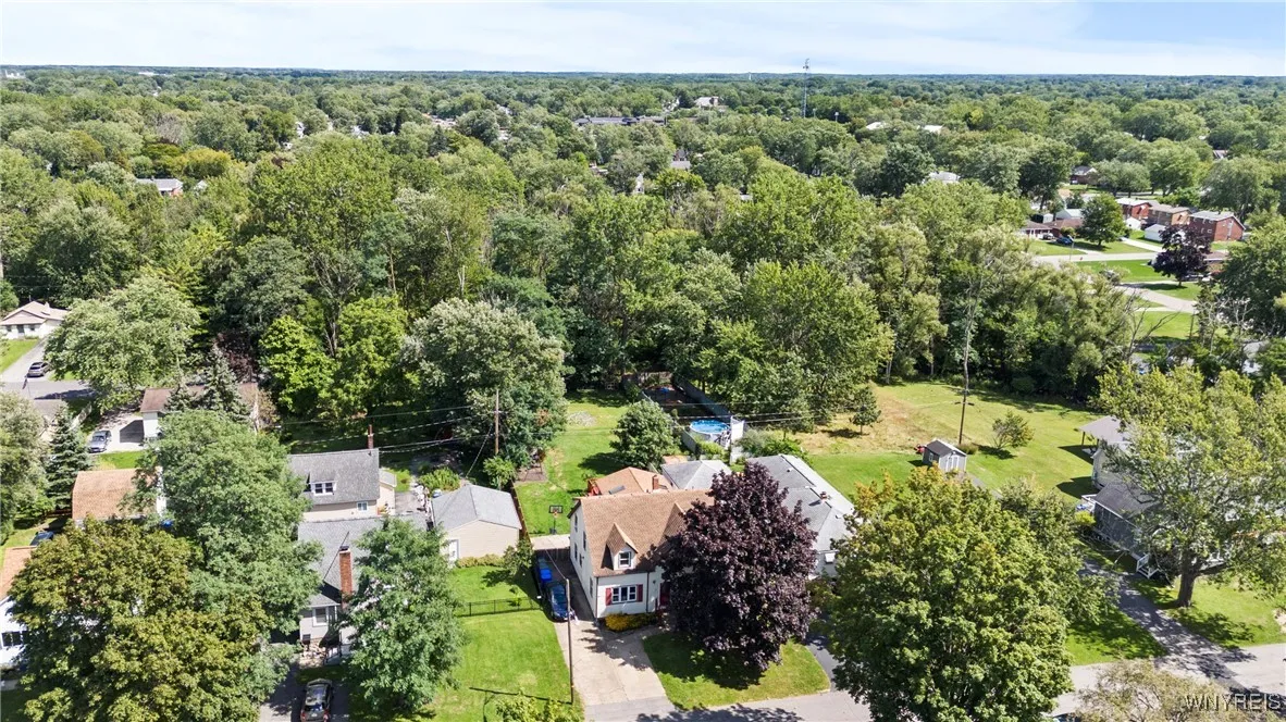 67 Rose Avenue, West Seneca, New York 14224, West Seneca, New York 14224, 5 Bedrooms Bedrooms, ,2 BathroomsBathrooms,Residential,For Sale,67 Rose Avenue, West Seneca, New York 14224,0,B1629444