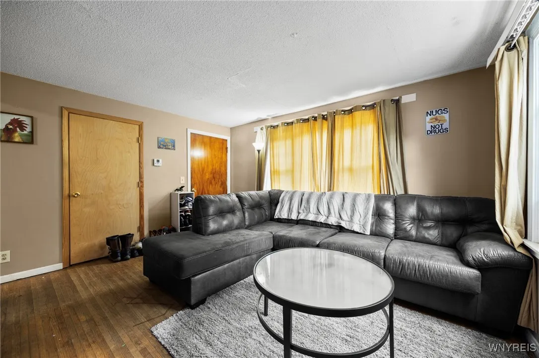 67 Rose Avenue, West Seneca, New York 14224, West Seneca, New York 14224, 5 Bedrooms Bedrooms, ,2 BathroomsBathrooms,Residential,For Sale,67 Rose Avenue, West Seneca, New York 14224,0,B1629444