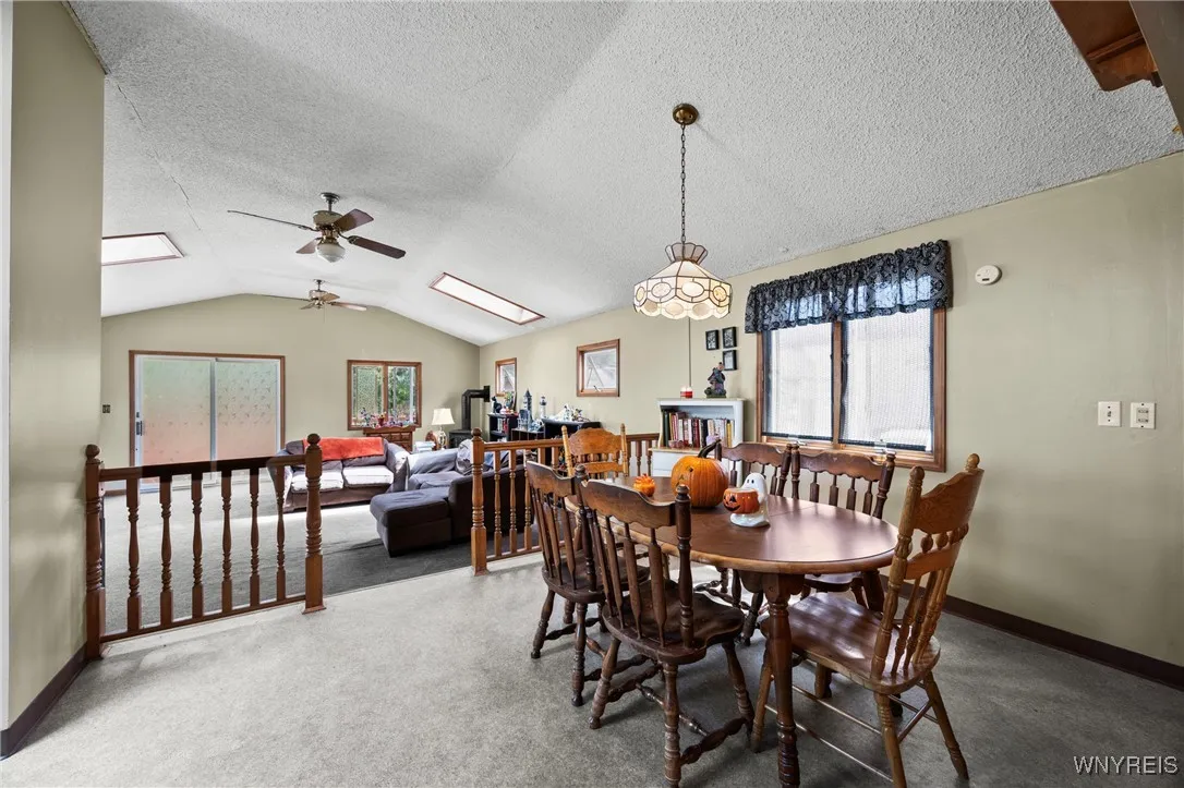 67 Rose Avenue, West Seneca, New York 14224, West Seneca, New York 14224, 5 Bedrooms Bedrooms, ,2 BathroomsBathrooms,Residential,For Sale,67 Rose Avenue, West Seneca, New York 14224,0,B1629444
