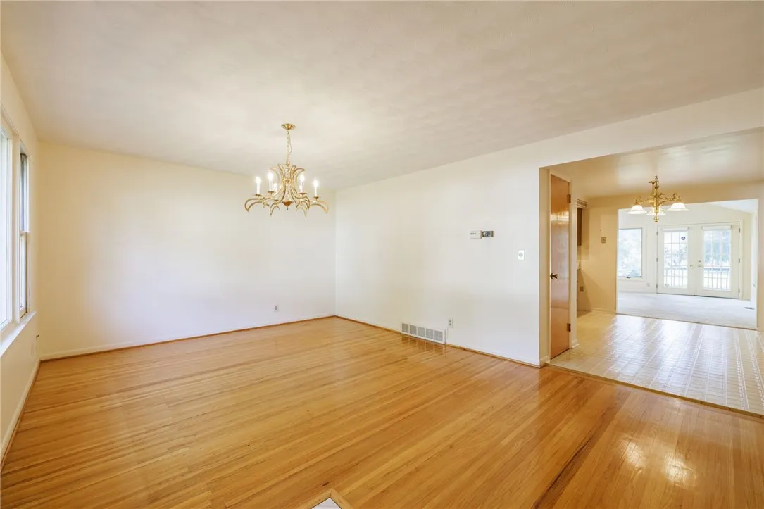 138 Andrea Lane, Irondequoit, New York 14609, Irondequoit, New York 14609, 3 Bedrooms Bedrooms, 6 Rooms Rooms,1 BathroomBathrooms,Residential,Closed,138 Andrea Lane, Irondequoit, New York 14609,0,R1626546