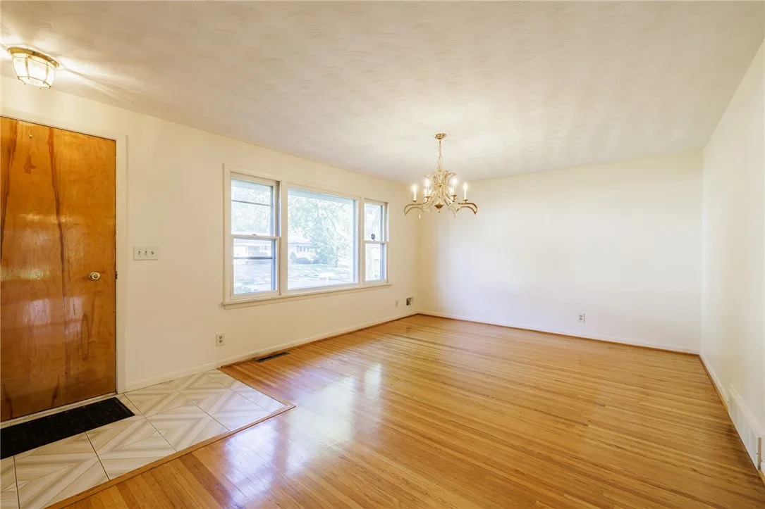 138 Andrea Lane, Irondequoit, New York 14609, Irondequoit, New York 14609, 3 Bedrooms Bedrooms, 6 Rooms Rooms,1 BathroomBathrooms,Residential,Closed,138 Andrea Lane, Irondequoit, New York 14609,0,R1626546