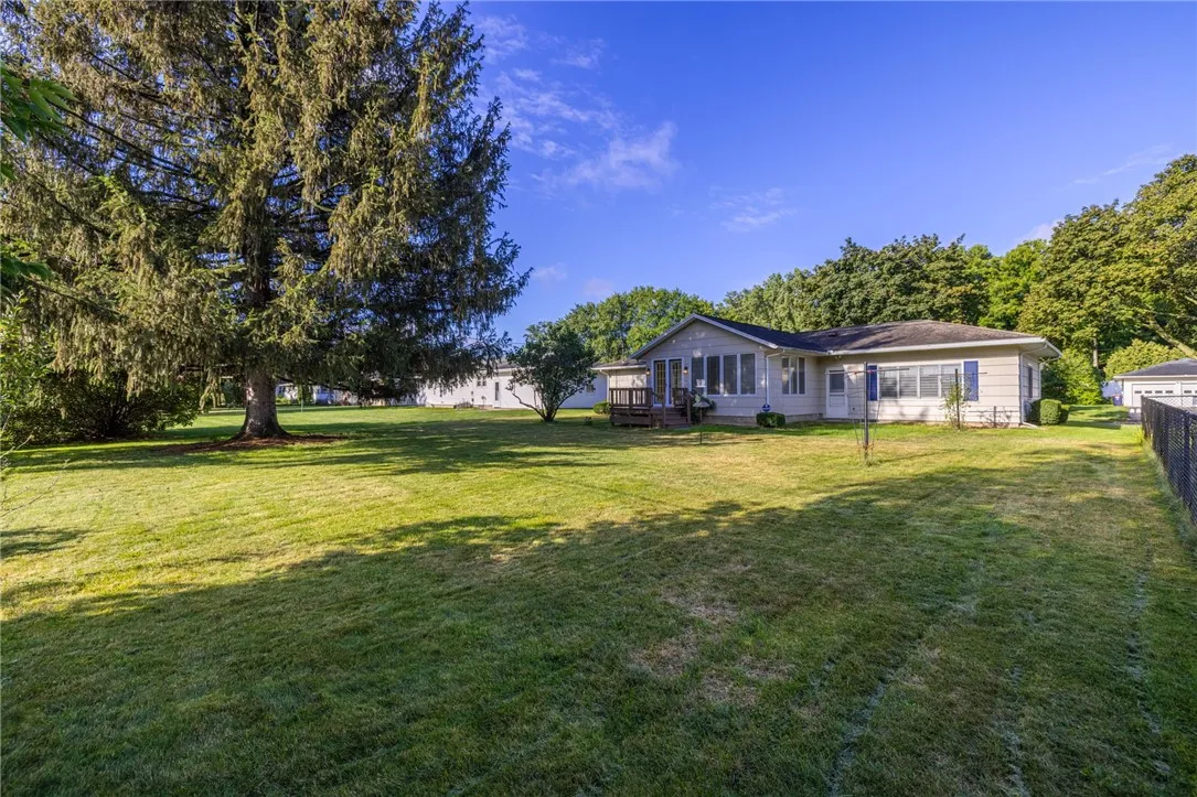 138 Andrea Lane, Irondequoit, New York 14609, Irondequoit, New York 14609, 3 Bedrooms Bedrooms, 6 Rooms Rooms,1 BathroomBathrooms,Residential,Closed,138 Andrea Lane, Irondequoit, New York 14609,0,R1626546