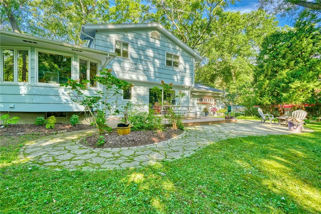 696 Summit Drive, Webster, New York 14580, Webster, New York 14580, 3 Bedrooms Bedrooms, 7 Rooms Rooms,1 BathroomBathrooms,Residential,Closed,696 Summit Drive, Webster, New York 14580,0,R1633428