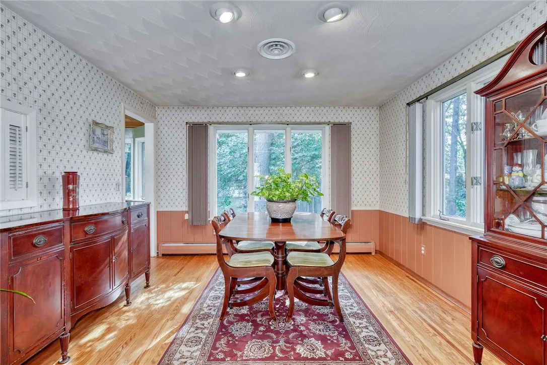 696 Summit Drive, Webster, New York 14580, Webster, New York 14580, 3 Bedrooms Bedrooms, 7 Rooms Rooms,1 BathroomBathrooms,Residential,Closed,696 Summit Drive, Webster, New York 14580,0,R1633428