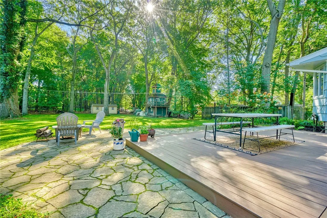 696 Summit Drive, Webster, New York 14580, Webster, New York 14580, 3 Bedrooms Bedrooms, 7 Rooms Rooms,1 BathroomBathrooms,Residential,Closed,696 Summit Drive, Webster, New York 14580,0,R1633428