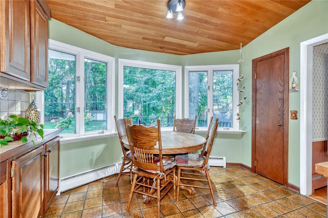 696 Summit Drive, Webster, New York 14580, Webster, New York 14580, 3 Bedrooms Bedrooms, 7 Rooms Rooms,1 BathroomBathrooms,Residential,Closed,696 Summit Drive, Webster, New York 14580,0,R1633428