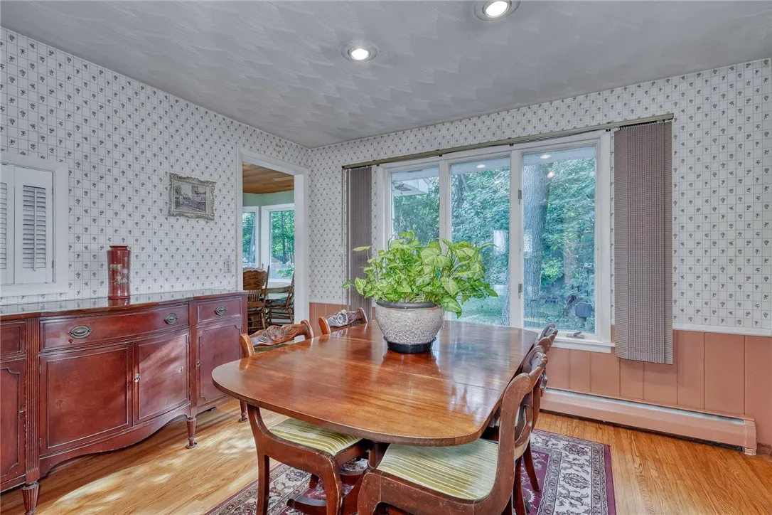 696 Summit Drive, Webster, New York 14580, Webster, New York 14580, 3 Bedrooms Bedrooms, 7 Rooms Rooms,1 BathroomBathrooms,Residential,Closed,696 Summit Drive, Webster, New York 14580,0,R1633428