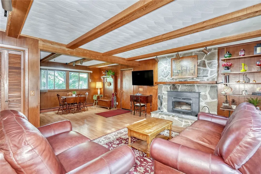 696 Summit Drive, Webster, New York 14580, Webster, New York 14580, 3 Bedrooms Bedrooms, 7 Rooms Rooms,1 BathroomBathrooms,Residential,Closed,696 Summit Drive, Webster, New York 14580,0,R1633428