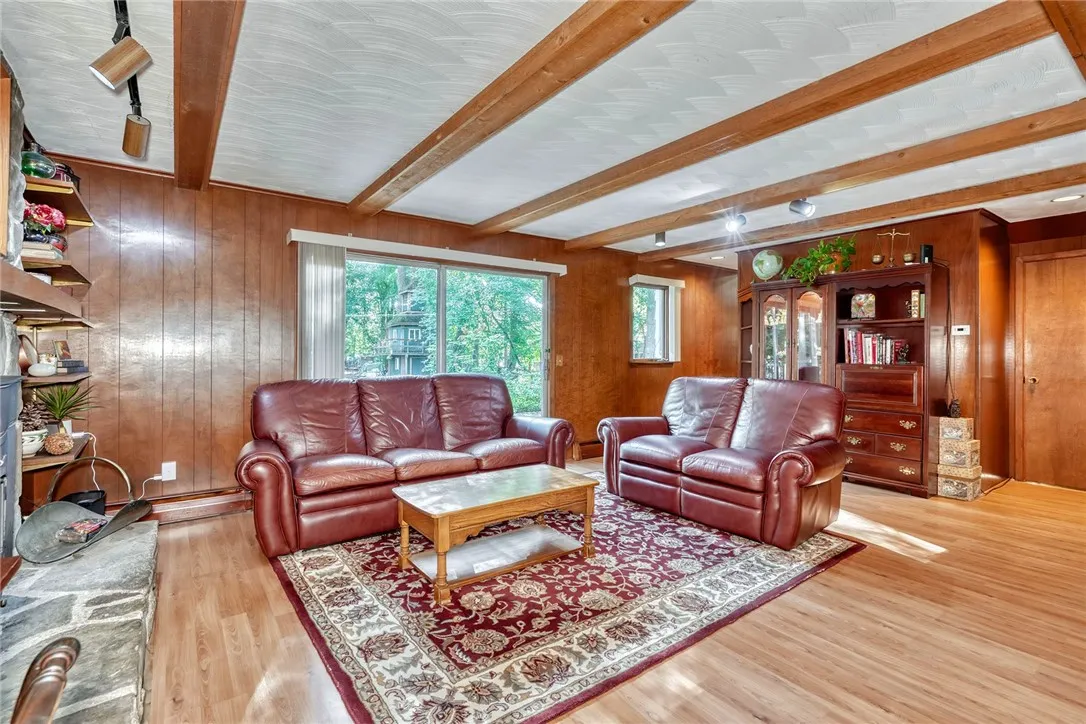 696 Summit Drive, Webster, New York 14580, Webster, New York 14580, 3 Bedrooms Bedrooms, 7 Rooms Rooms,1 BathroomBathrooms,Residential,Closed,696 Summit Drive, Webster, New York 14580,0,R1633428