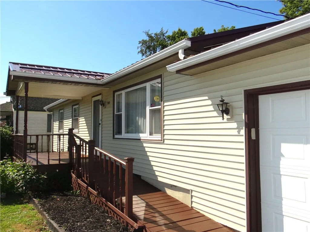 980 Pauline Avenue, Southport, New York 14871, Southport, New York 14871, 3 Bedrooms Bedrooms, 6 Rooms Rooms,1 BathroomBathrooms,Residential,For Sale,980 Pauline Avenue, Southport, New York 14871,0,R1635134