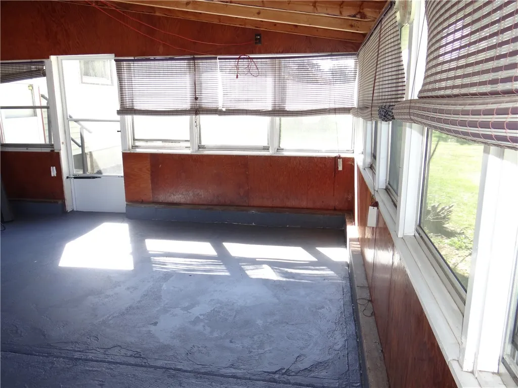 980 Pauline Avenue, Southport, New York 14871, Southport, New York 14871, 3 Bedrooms Bedrooms, 6 Rooms Rooms,1 BathroomBathrooms,Residential,For Sale,980 Pauline Avenue, Southport, New York 14871,0,R1635134