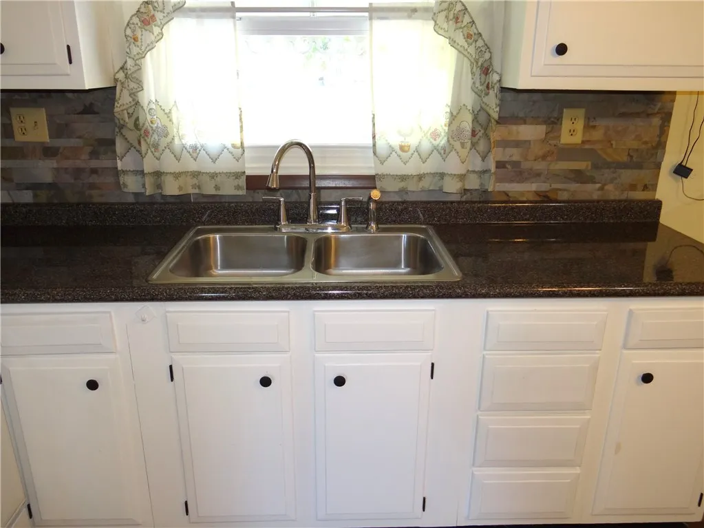 980 Pauline Avenue, Southport, New York 14871, Southport, New York 14871, 3 Bedrooms Bedrooms, 6 Rooms Rooms,1 BathroomBathrooms,Residential,For Sale,980 Pauline Avenue, Southport, New York 14871,0,R1635134