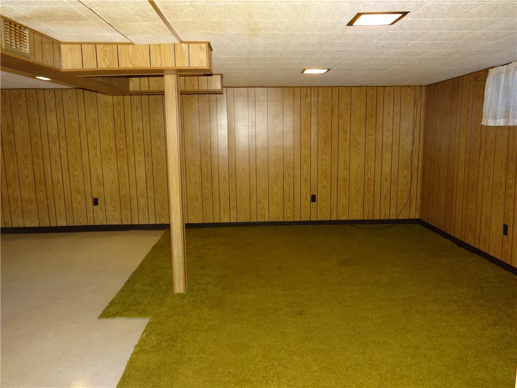 980 Pauline Avenue, Southport, New York 14871, Southport, New York 14871, 3 Bedrooms Bedrooms, 6 Rooms Rooms,1 BathroomBathrooms,Residential,For Sale,980 Pauline Avenue, Southport, New York 14871,0,R1635134