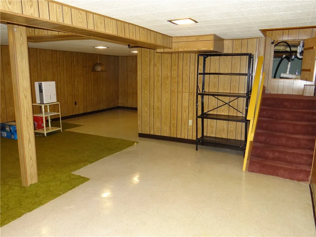 980 Pauline Avenue, Southport, New York 14871, Southport, New York 14871, 3 Bedrooms Bedrooms, 6 Rooms Rooms,1 BathroomBathrooms,Residential,For Sale,980 Pauline Avenue, Southport, New York 14871,0,R1635134