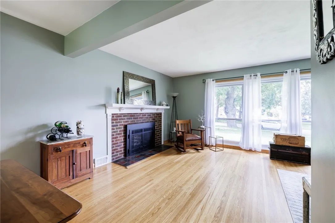 262 Beresford Road, Rochester, New York 14610, Rochester, New York 14610, 3 Bedrooms Bedrooms, 8 Rooms Rooms,2 BathroomsBathrooms,Residential,Closed,262 Beresford Road, Rochester, New York 14610,0,R1634002