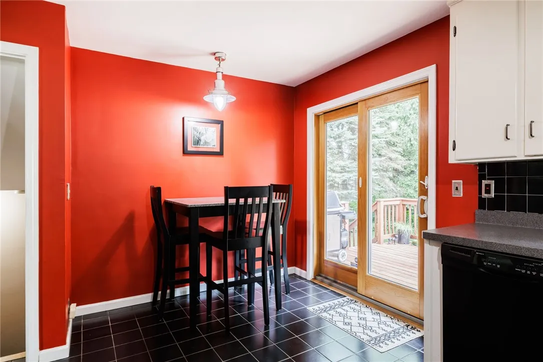 262 Beresford Road, Rochester, New York 14610, Rochester, New York 14610, 3 Bedrooms Bedrooms, 8 Rooms Rooms,2 BathroomsBathrooms,Residential,Closed,262 Beresford Road, Rochester, New York 14610,0,R1634002