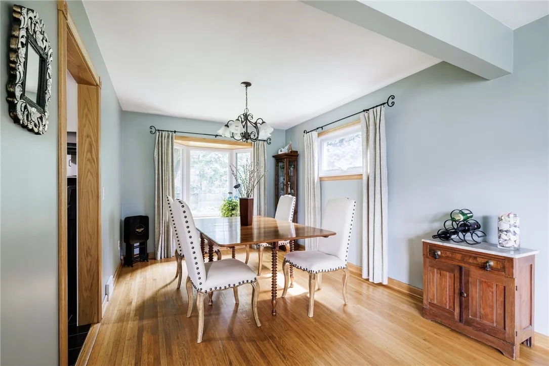 262 Beresford Road, Rochester, New York 14610, Rochester, New York 14610, 3 Bedrooms Bedrooms, 8 Rooms Rooms,2 BathroomsBathrooms,Residential,Closed,262 Beresford Road, Rochester, New York 14610,0,R1634002