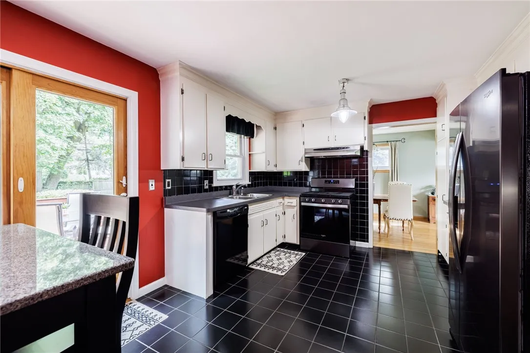 262 Beresford Road, Rochester, New York 14610, Rochester, New York 14610, 3 Bedrooms Bedrooms, 8 Rooms Rooms,2 BathroomsBathrooms,Residential,Closed,262 Beresford Road, Rochester, New York 14610,0,R1634002