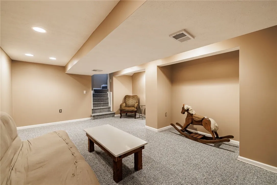 262 Beresford Road, Rochester, New York 14610, Rochester, New York 14610, 3 Bedrooms Bedrooms, 8 Rooms Rooms,2 BathroomsBathrooms,Residential,Closed,262 Beresford Road, Rochester, New York 14610,0,R1634002