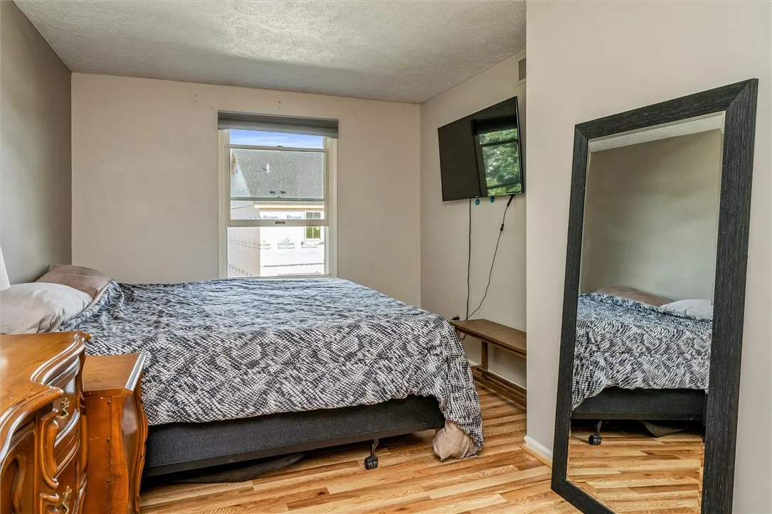 1182 Cunningham Dr, Victor, New York 14564, Victor, New York 14564, 3 Bedrooms Bedrooms, 8 Rooms Rooms,1 BathroomBathrooms,Residential,For Sale,1182 Cunningham Dr, Victor, New York 14564,0,R1633882
