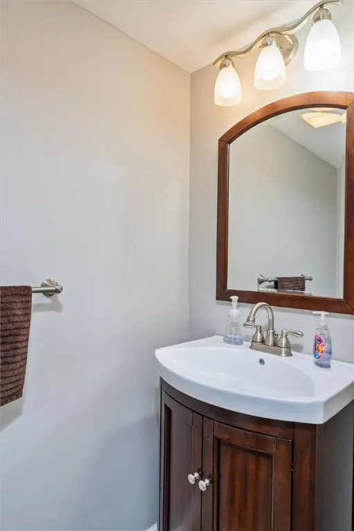 1182 Cunningham Dr, Victor, New York 14564, Victor, New York 14564, 3 Bedrooms Bedrooms, 8 Rooms Rooms,1 BathroomBathrooms,Residential,For Sale,1182 Cunningham Dr, Victor, New York 14564,0,R1633882