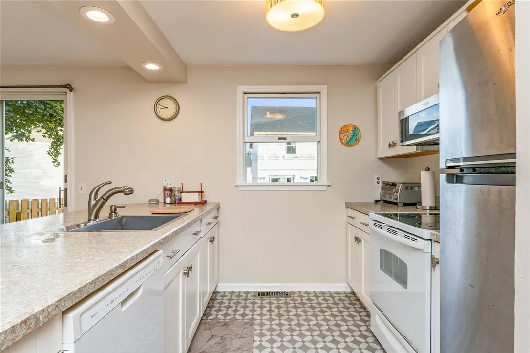 1182 Cunningham Dr, Victor, New York 14564, Victor, New York 14564, 3 Bedrooms Bedrooms, 8 Rooms Rooms,1 BathroomBathrooms,Residential,For Sale,1182 Cunningham Dr, Victor, New York 14564,0,R1633882